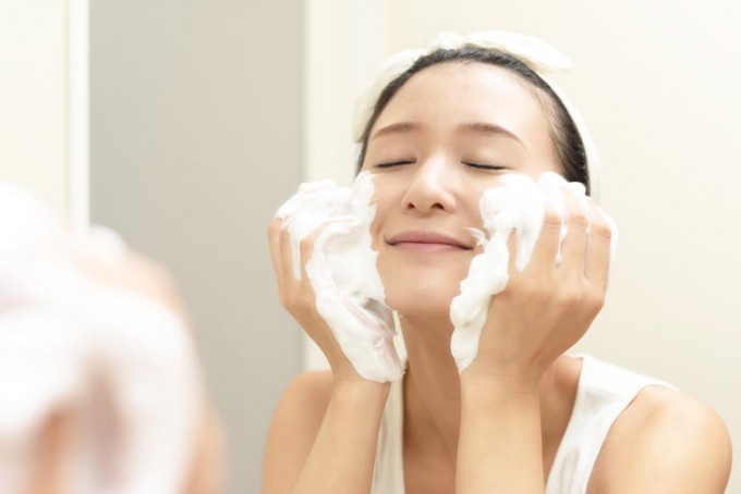 お風呂の迷信 3 乾燥肌予防の入浴法 体を洗うのは後がいいか先がいいか 公式 東京銭湯 東京都浴場組合